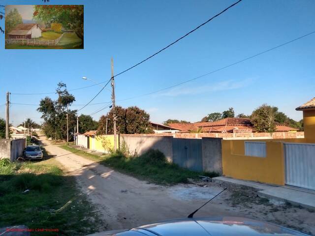 #033 - Casa para Venda em Araruama - RJ - 2